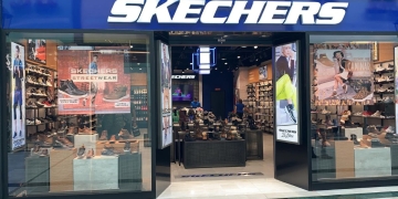 Skechers prepares this model of the Street Uno -B Spread the Love for this Valentine's Day|Skechers Street One -B Spread the Love with hearts in the colors red and pink